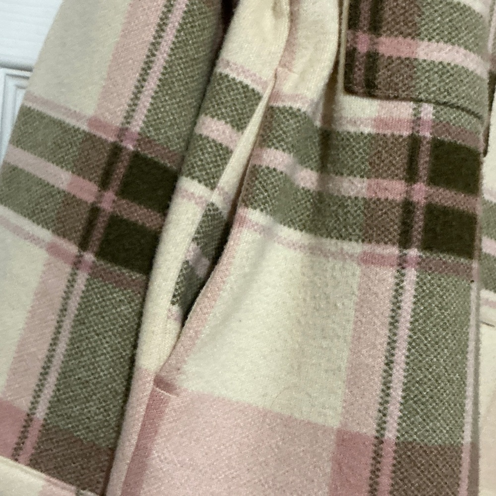 Banana Republic Cream and Pink Plaid shacket - Picture 3 of 3